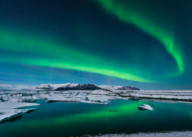 iceland northern lights break with tours