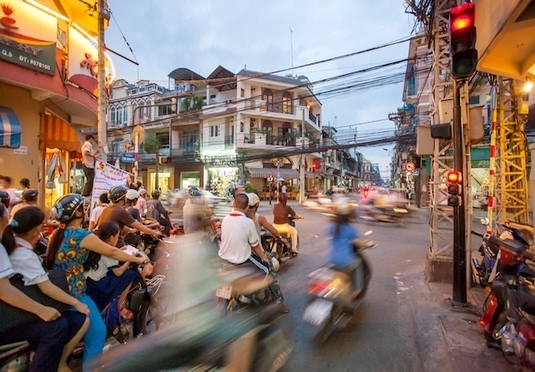 Sweeping Vietnam expedition by land and water