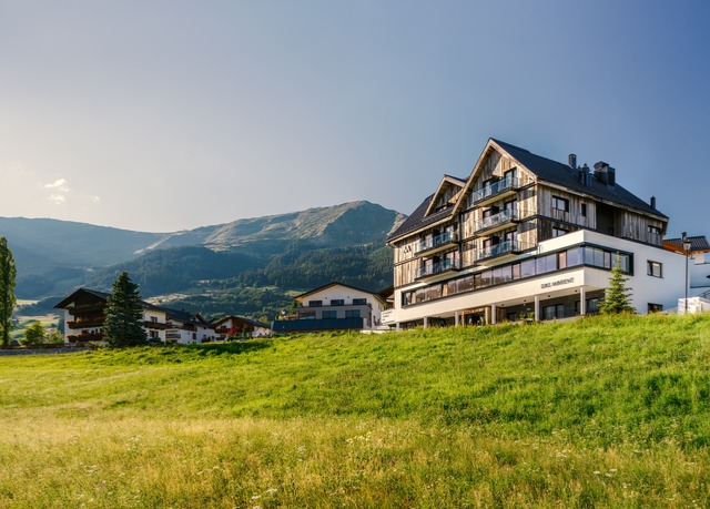 Tirol Mit Stil Designhotel Mit Alpenblick Und Luxus Spa Sparen Sie