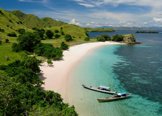 Fiji beach break amp; allinclusive New Zealand to Singapore cruise 