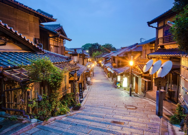 Fascinating tour of urban and rural Japan | Save up to 60% on luxury