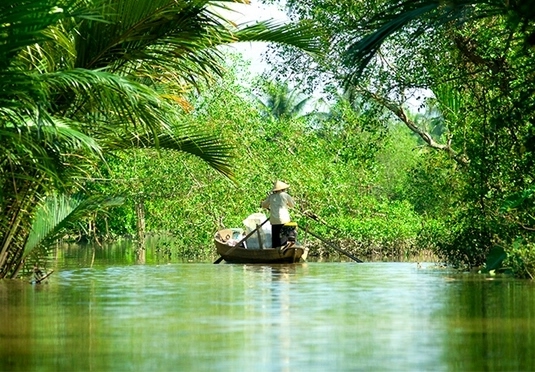 Vietnam city-to-beach break with Mekong & Cu Chi Tunnels extensions