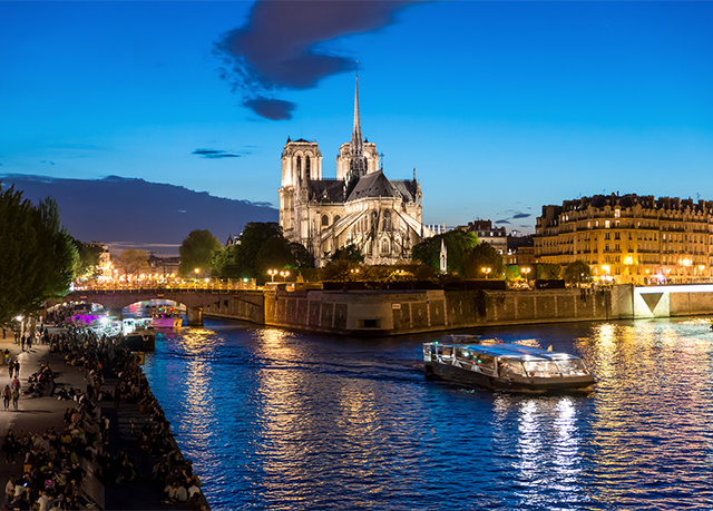 Stylish Paris break with Eurostar & optional Seine dinner cruise